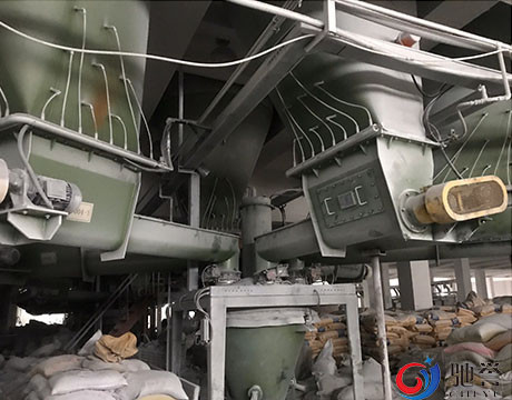 Сажа смесителя резиновой смеси жидкостная веся и дозируя систему